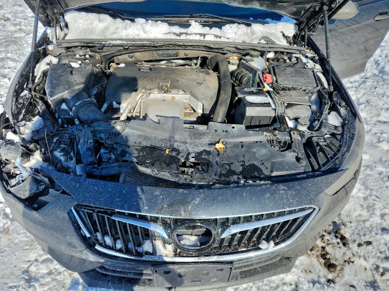 Photo 11 from auction – 2018 BUICK REGAL with VIN W04GL6SX6J1082325
