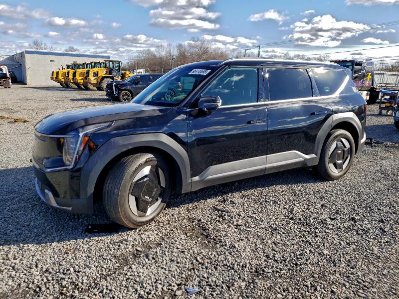 KIA EV9 WIND 2024 con VIN KNDAFFS53R6023281 - Foto de la subasta