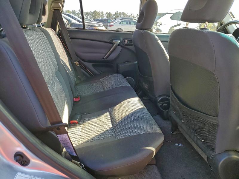 Photo 10 from auction – 2005 TOYOTA RAV4 with VIN JTEGD20V056000347