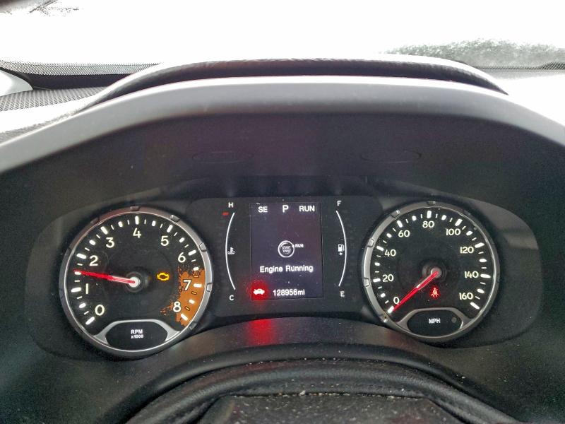 Photo 9 from auction – 2017 JEEP RENEGADE L with VIN ZACCJABBXHPF75629