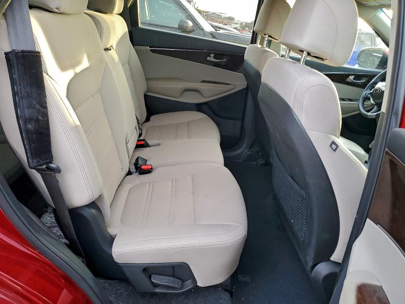Photo 11 from auction – 2017 KIA SORENTO LX with VIN 5XYPGDA51HG324771