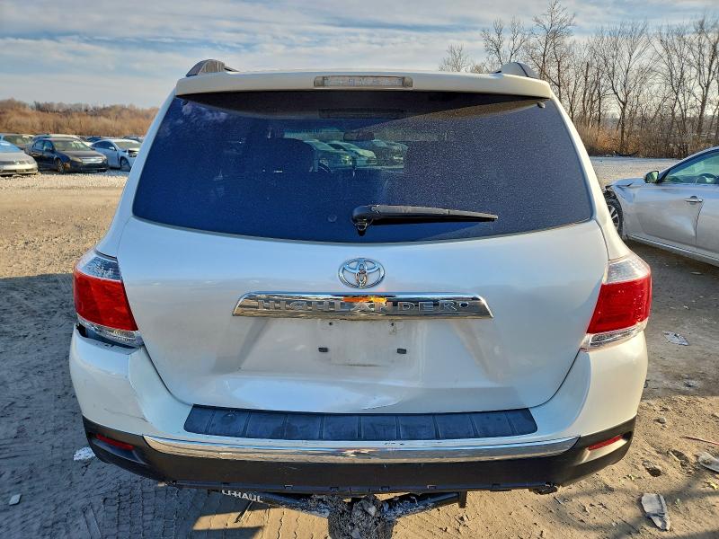 Photo 6 from auction – 2013 TOYOTA HIGHLANDER with VIN 5TDZK3EH3DS125630