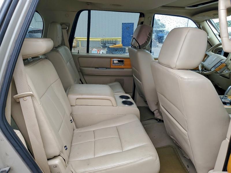 Photo 11 from auction – 2007 LINCOLN NAVIGATOR with VIN 5LMFU28517LJ15198