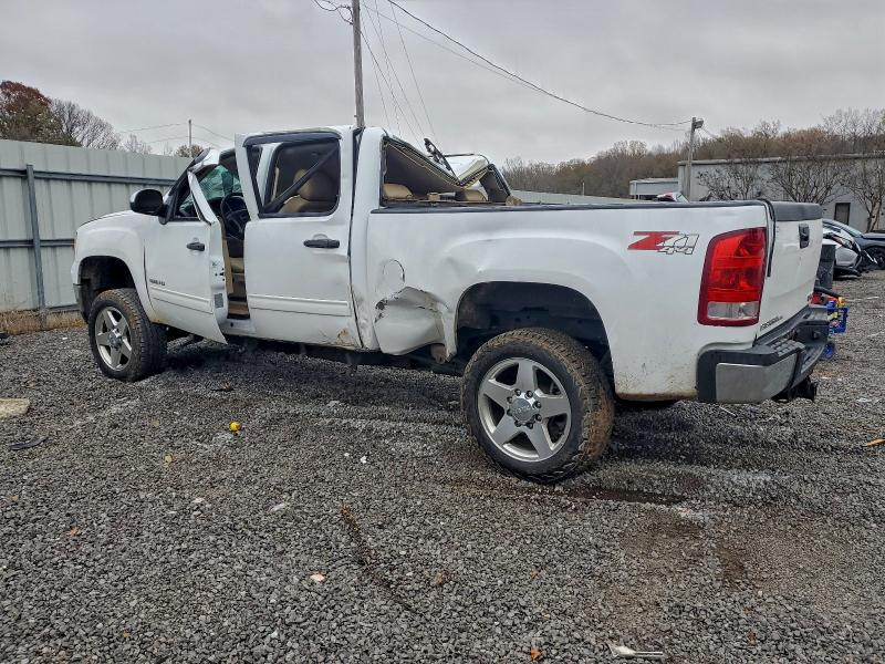 صورة رقم 2 من المزاد - 2014 GMC SIERRA مع VIN 1GT120C84EF133235