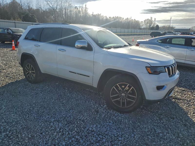 Photo 4 from auction – 2017 JEEP GRAND CHER with VIN 1C4RJEBG5HC925511