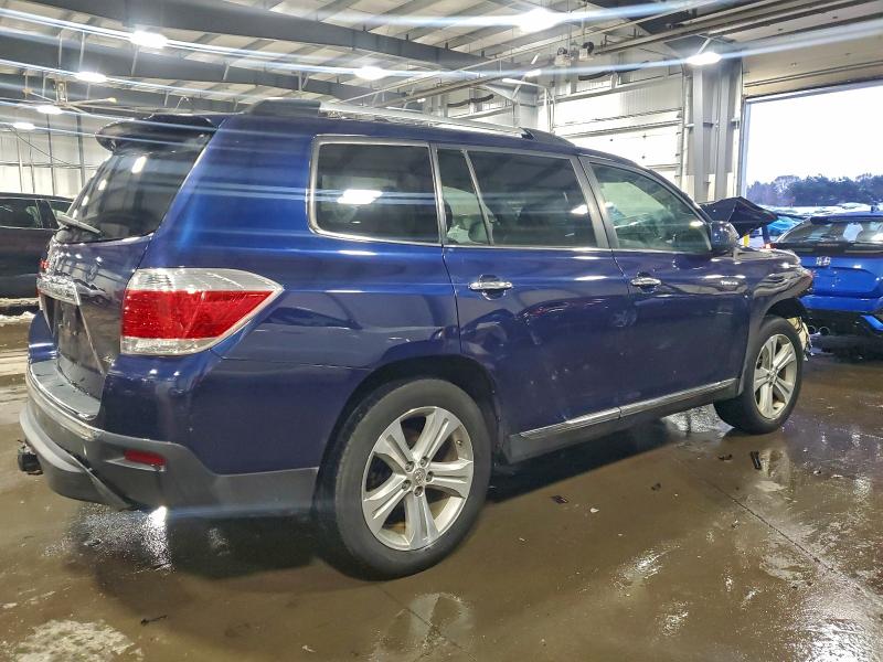 Photo 3 from auction – 2013 TOYOTA HIGHLANDER with VIN 5TDDK3EH0DS207857