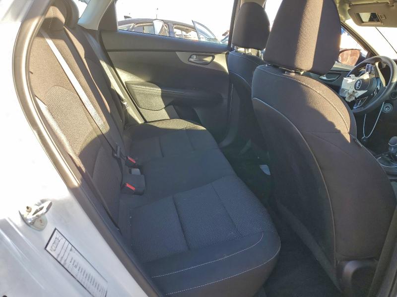 Photo 10 from auction – 2019 KIA FORTE FE with VIN 3KPF24AD8KE077612