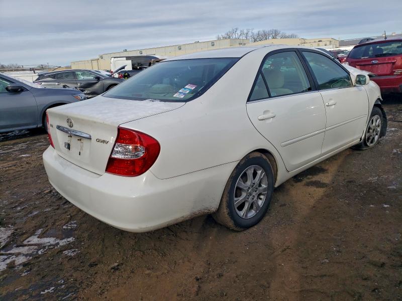 Photo 3 from auction – 2004 TOYOTA CAMRY LE with VIN JTDBE32K440252074