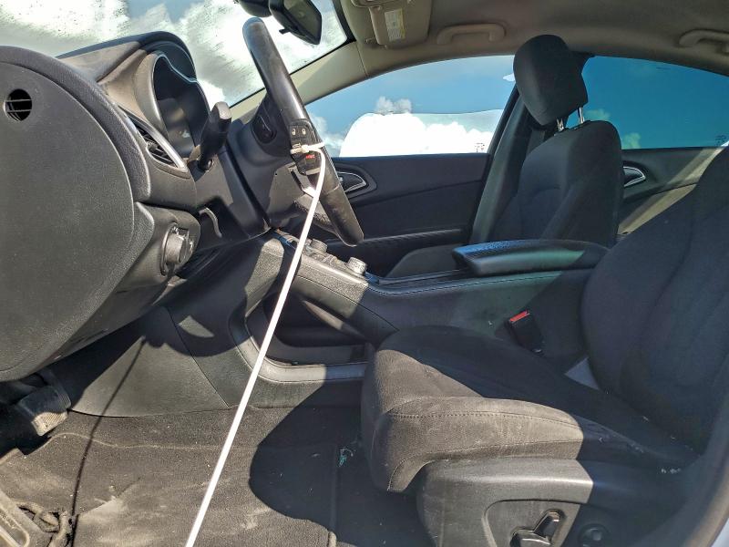 Photo 7 from auction – 2016 CHRYSLER 200 with VIN 1C3CCCAB8GN154625