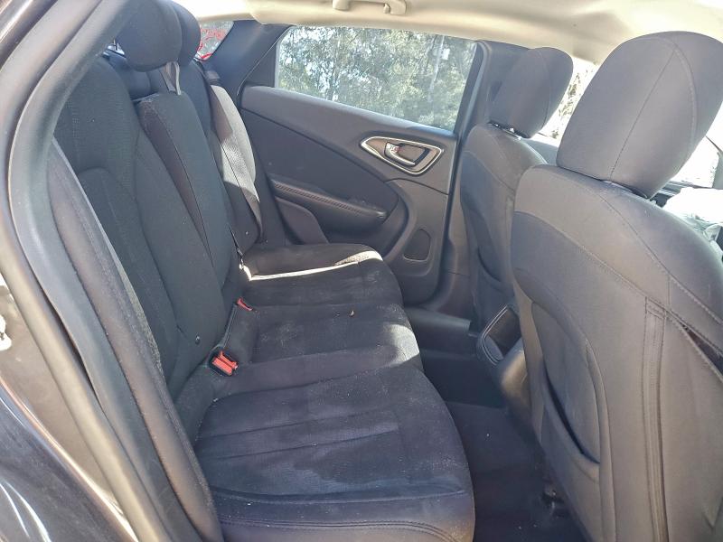 Photo 10 from auction – 2017 CHRYSLER 200 LX with VIN 1C3CCCFB7HN511304
