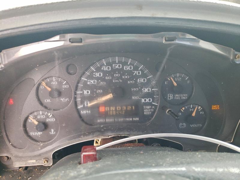 Photo 9 from auction – 2002 CHEVROLET ASTRO with VIN 1GNDM19X72B147653