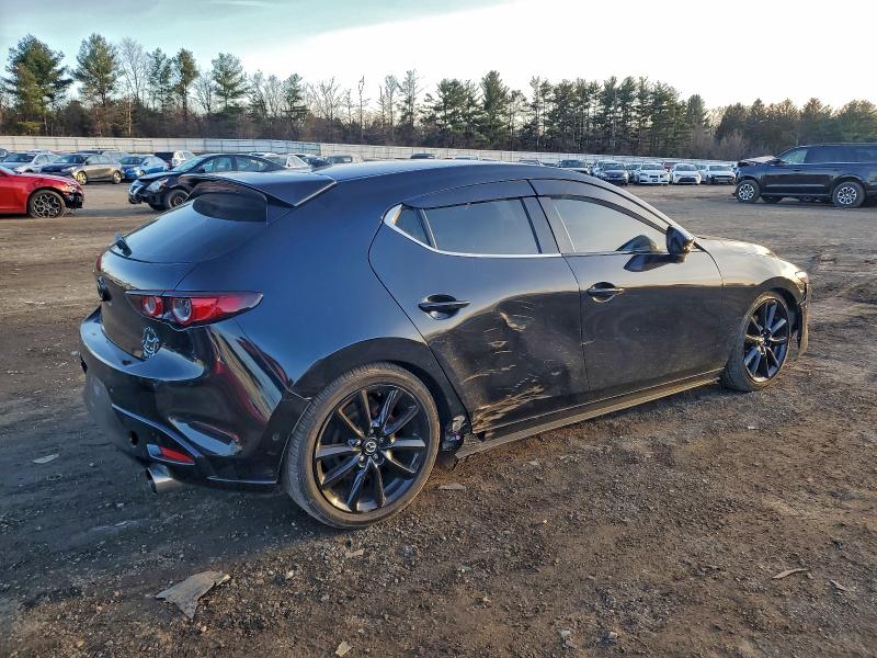 Photo 3 from auction – 2021 MAZDA 3 PREMIUM with VIN JM1BPBNY2M1348347