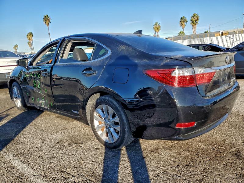 Photo 2 from auction – 2015 LEXUS ES 300H with VIN JTHBW1GG3F2080793