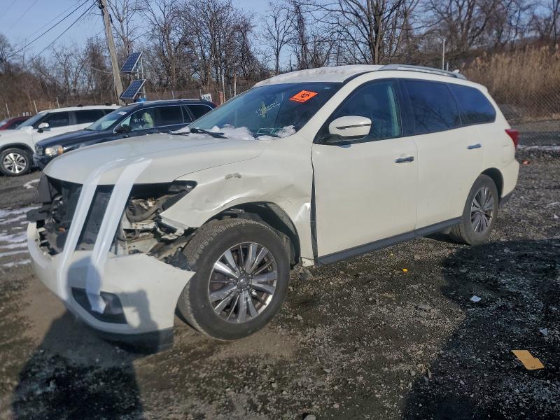 NISSAN PATHFINDER 2018 with VIN 5N1DR2MMXJC621225 - Photo from auction