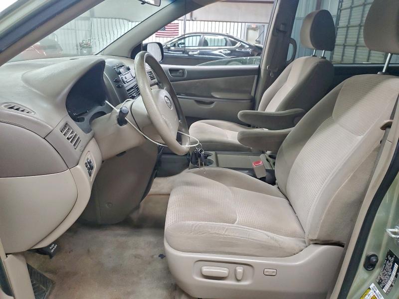 Photo 7 from auction – 2010 TOYOTA SIENNA CE with VIN 5TDKK4CC2AS340913