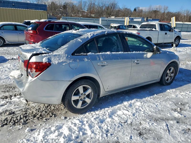 Photo 3 from auction – 2015 CHEVROLET CRUZE with VIN 1G1PC5SB2F7234733