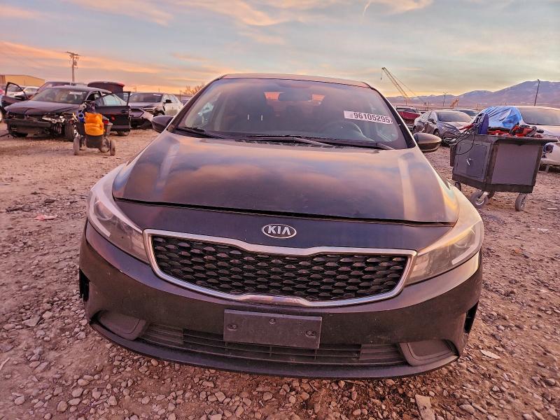 Photo 5 from auction – 2018 KIA FORTE LX with VIN 3KPFK4A74JE177487
