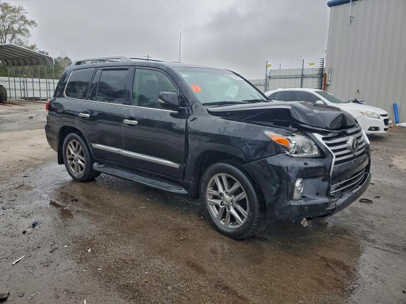 Photo 4 from auction – 2014 LEXUS LX 570 with VIN JTJHY7AX3E4147040