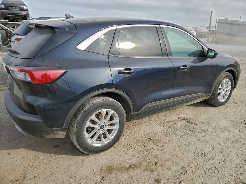 Photo 3 from auction – 2021 FORD ESCAPE SE with VIN 1FMCU0G67MUB26605