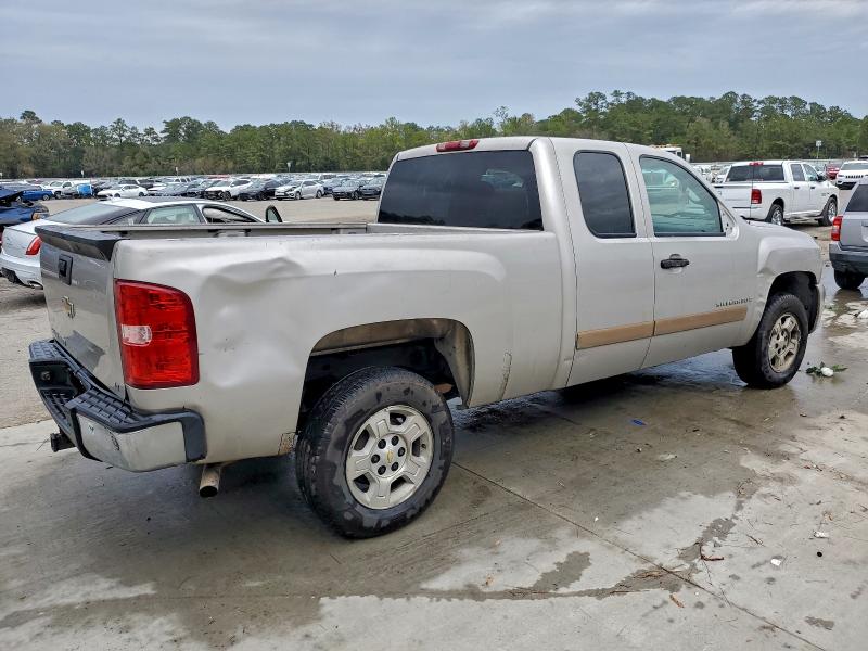 Photo 3 from auction – 2007 CHEVROLET SILVERADO with VIN 2GCEC19CX71700168