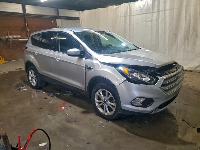 Photo 4 from auction – 2017 FORD ESCAPE SE with VIN 1FMCU9GD1HUC21217