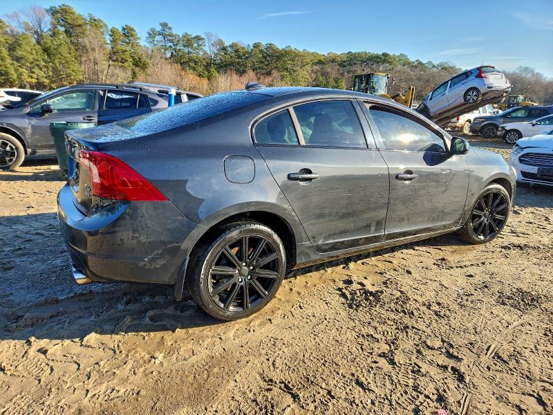 Photo 3 from auction – 2014 VOLVO S60 T6 with VIN YV1902FH2E2281854