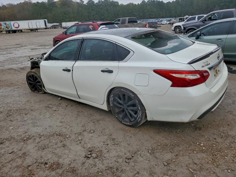 Photo 2 from auction – 2017 NISSAN ALTIMA with VIN 1N4AL3AP6HC163809