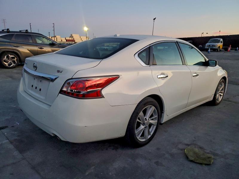 Photo 3 from auction – 2015 NISSAN ALTIMA 2.5 with VIN 1N4AL3AP3FC439120