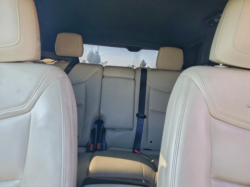 Photo 10 from auction – 2017 CADILLAC XT5 with VIN 1GYKNARS1HZ322345
