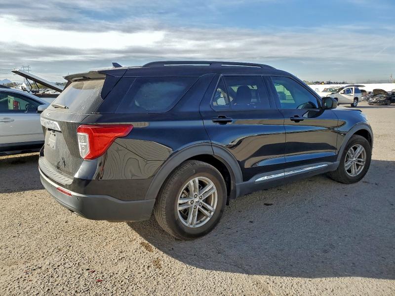 Photo 3 from auction – 2021 FORD EXPLORER X with VIN 1FMSK7DHXMGA62977