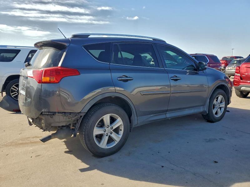 Photo 3 from auction – 2013 TOYOTA RAV4 with VIN 2T3WFREV4DW069373