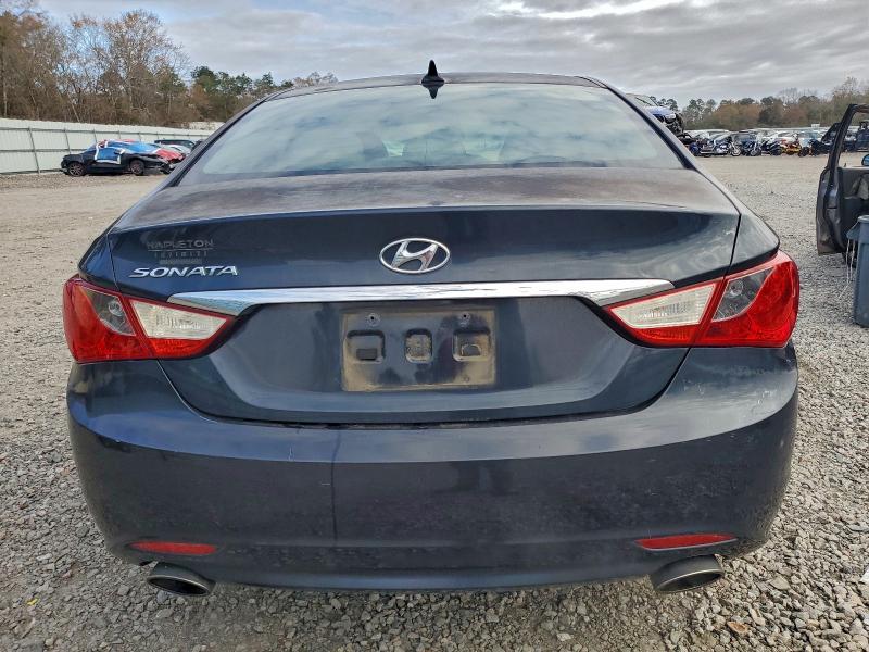 Photo 6 from auction – 2011 HYUNDAI SONATA SE with VIN 5NPEC4ACXBH121279