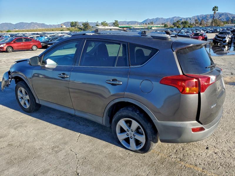 Photo 2 from auction – 2014 TOYOTA RAV4 XLE with VIN 2T3WFREV7EW108796