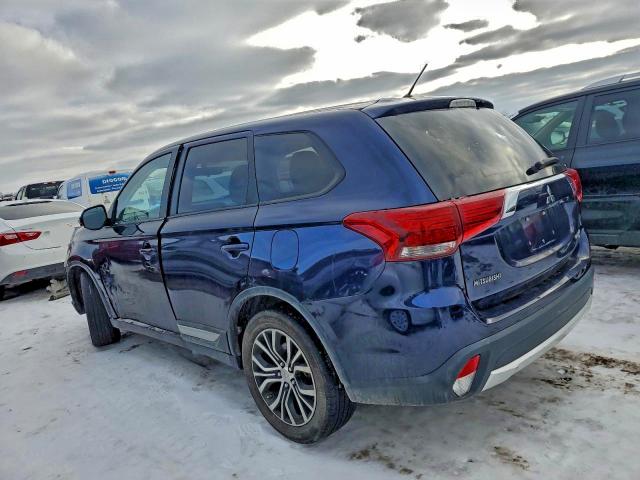 Photo 2 from auction – 2016 MITSUBISHI OUTLANDER with VIN JA4AD3A38GZ006048