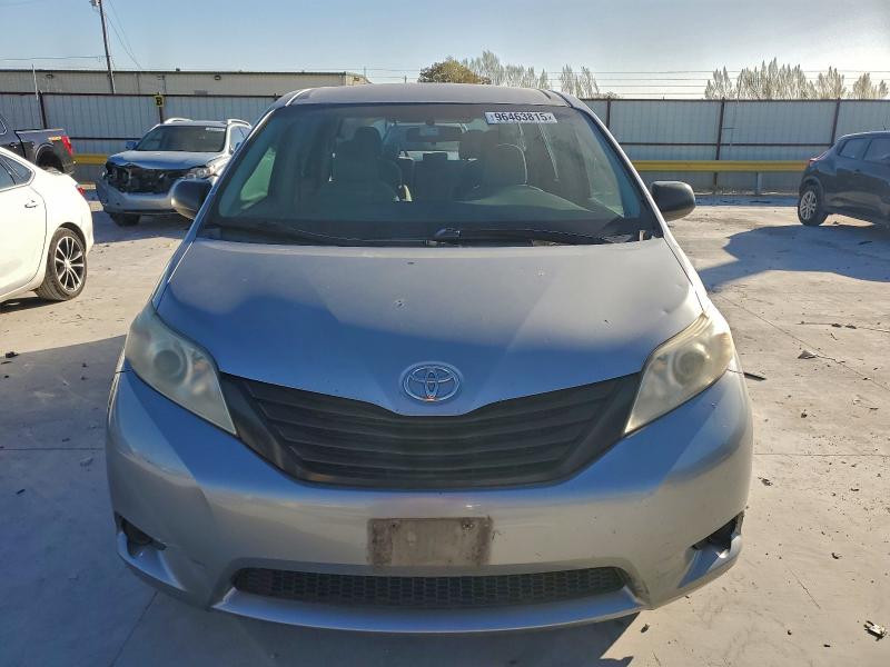 Photo 5 from auction – 2011 TOYOTA SIENNA with VIN 5TDKA3DC5BS003634