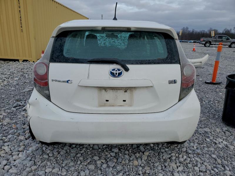 Photo 6 from auction – 2014 TOYOTA PRIUS C with VIN JTDKDTB3XE1065476