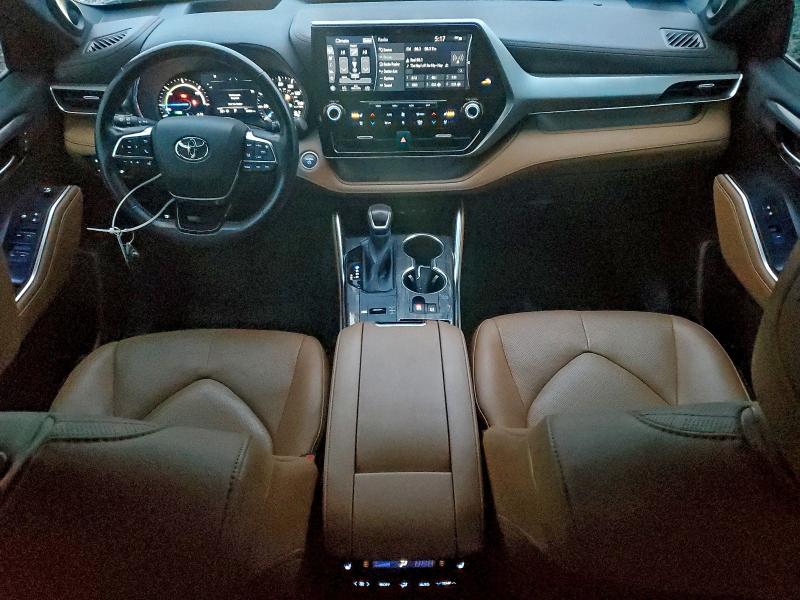 Photo 8 from auction – 2021 TOYOTA HIGHLANDER with VIN 5TDEBRCH5MS028966