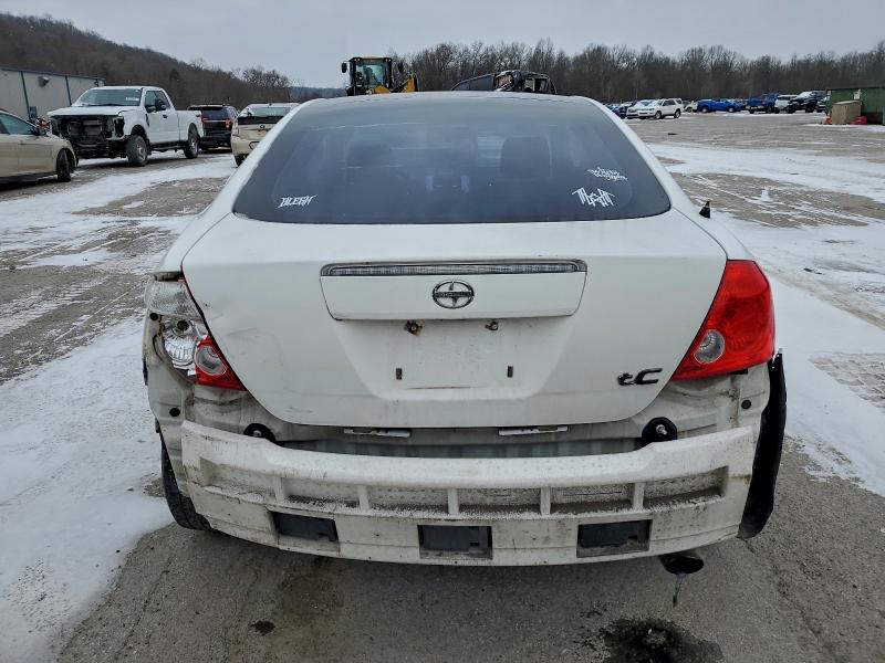 Photo 6 from auction – 2005 TOYOTA SCION TC with VIN JTKDE177550050596