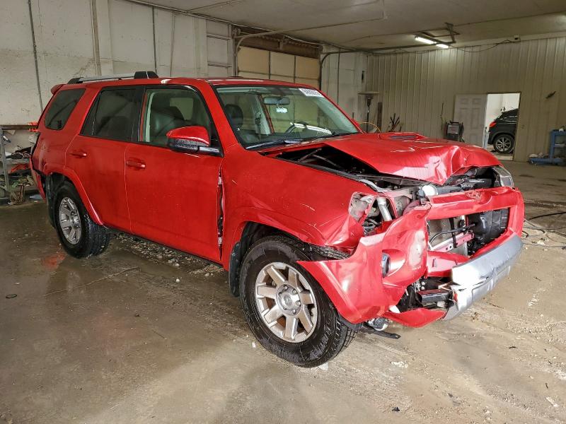 Photo 4 from auction – 2016 TOYOTA 4RUNNER SR with VIN JTEBU5JR2G5300901