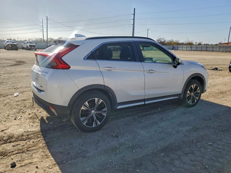 Photo 3 from auction – 2019 MITSUBISHI ECLIPSE CR with VIN JA4AT5AA5KZ047579