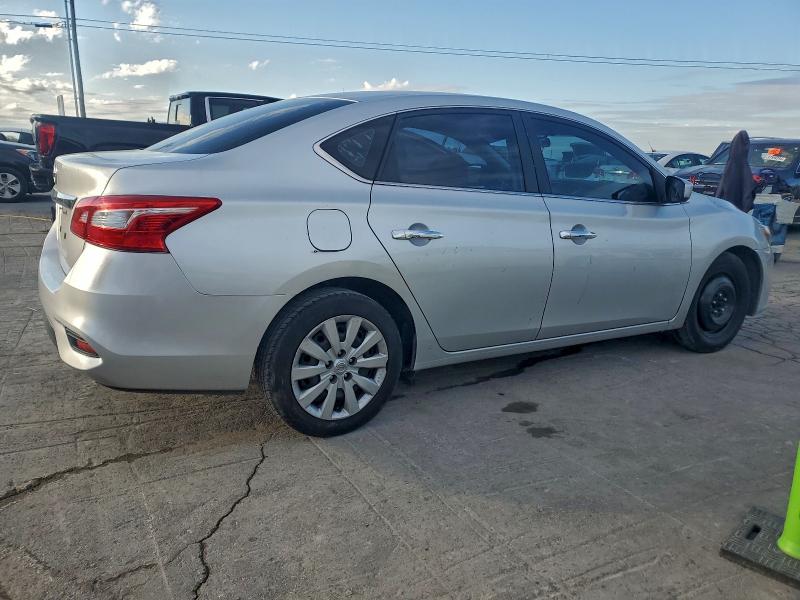Photo 3 from auction – 2016 NISSAN SENTRA with VIN 3N1AB7AP3GY247535