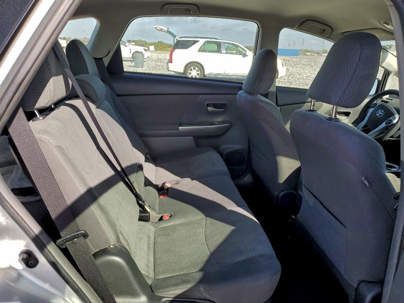 Photo 10 from auction – 2014 TOYOTA PRIUS V with VIN JTDZN3EU8E3331498