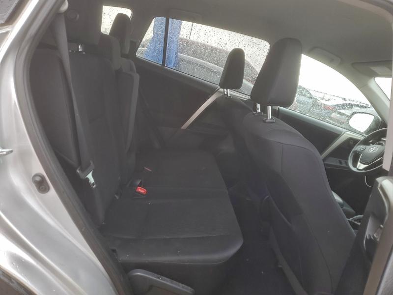 Photo 11 from auction – 2015 TOYOTA RAV4 LE with VIN 2T3ZFREV3FW178049