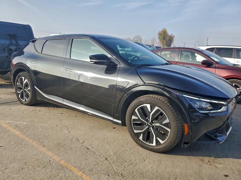 Photo 4 from auction – 2022 KIA EV6 LIGHT with VIN KNDC34LA9N5060238