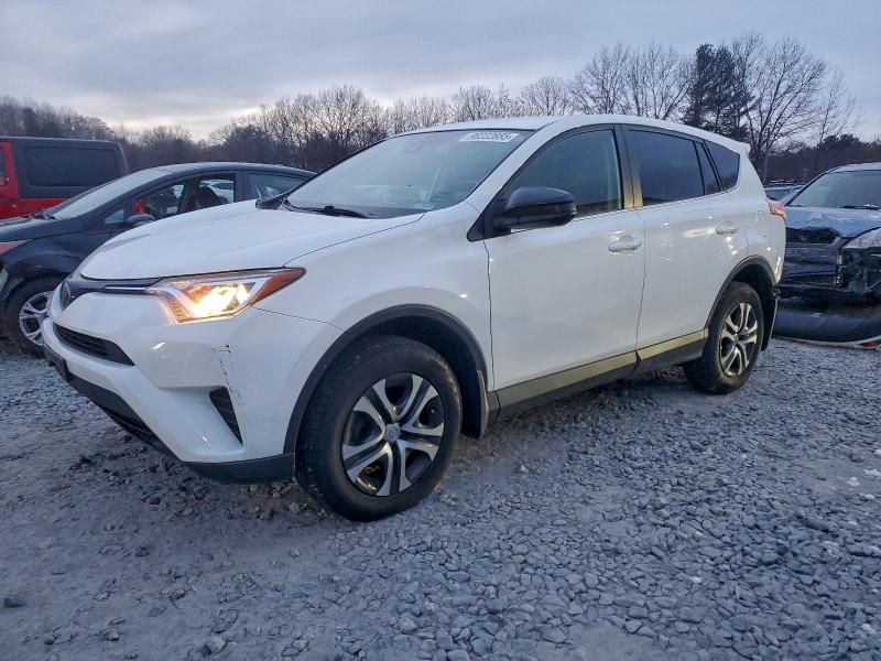 TOYOTA RAV4 LE 2018 with VIN JTMBFREV0JD250672 - Photo from auction