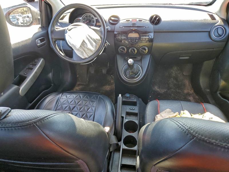 Photo 8 from auction – 2011 MAZDA MAZDA2 with VIN JM1DE1HY6B0110248