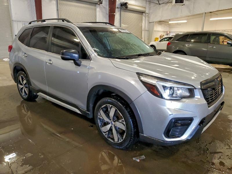 Photo 4 from auction – 2019 SUBARU FORESTER with VIN JF2SKAWC9KH585600