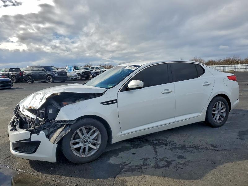 KIA OPTIMA LX 2011 with VIN KNAGM4A77B5158246 - Photo from auction