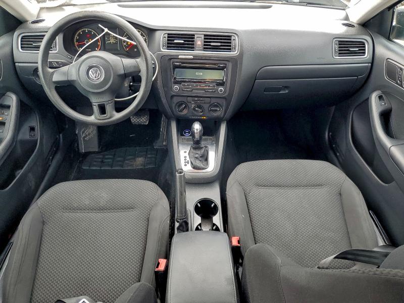 Photo 8 from auction – 2014 VOLKSWAGEN JETTA BASE with VIN 3VW2K7AJ9EM318736