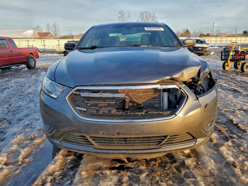Photo 5 from auction – 2016 FORD TAURUS SEL with VIN 1FAHP2E87GG157637